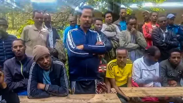 የተገደሉት ሰዎች በታጣቂዎቹ ቁጥጥር ስር ሆነው ከተቀረጸ ቪዲዮ ላይ የተወሰደ