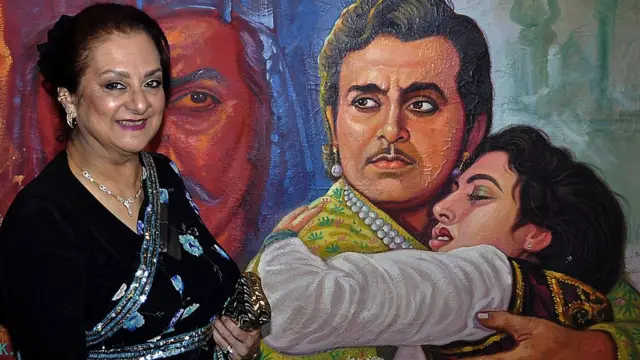 सायरा बानो