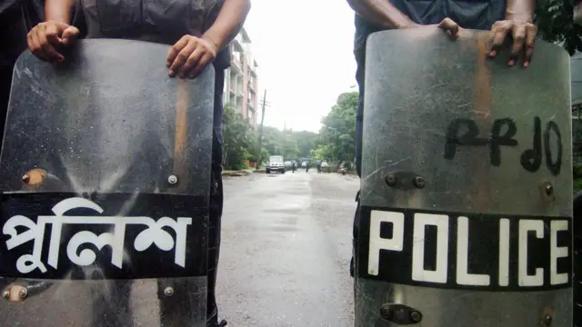 বাংলাদেশ পুলিশ, গ্রেপ্তার