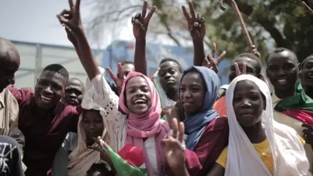 با وجود گذار سال گذشته سودان به دموکراسی، تحریم‌های آمریکا همچنان پا بر جا است