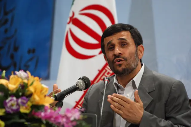 دولت بریتانیا ده سال پیش و زمانی که محمود احمدی نژاد، رئیس جمهوری ایران بود داراییهای بانک ملت را به مدت شش سال مسدود کرد