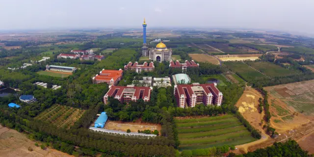 Pondok Pesantren Al Zaytun