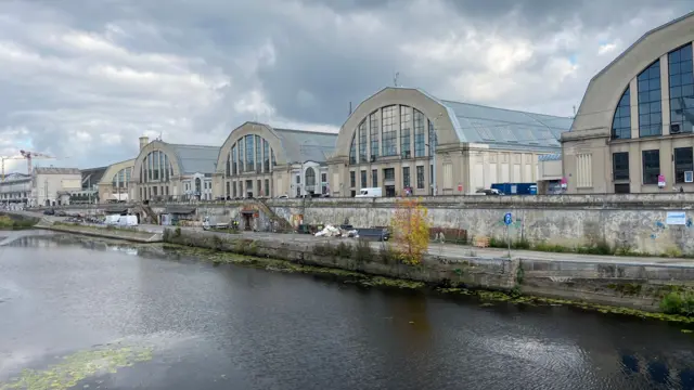 Centralna pijaca u Rigi nalazi se unutar nekadašnji hangara za nemačke dirižable