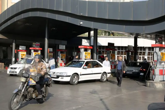 तेहरान गैस स्टेशन