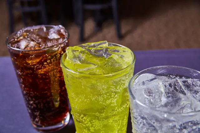 सॉफ्ट ड्रिंक्स