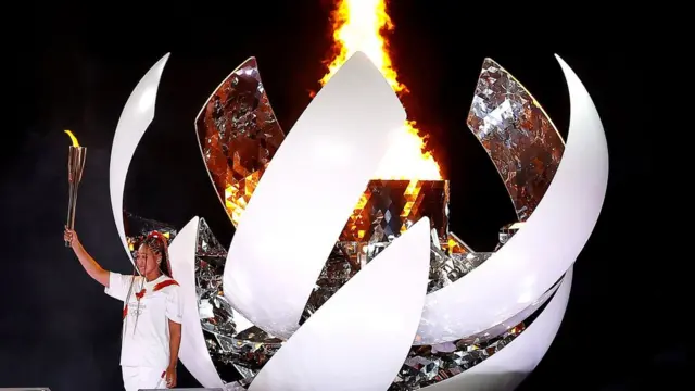 Naomi Osaka lights the flame