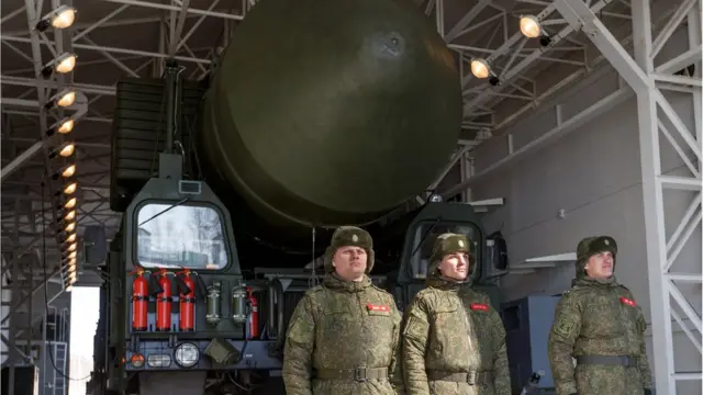 російська ракета