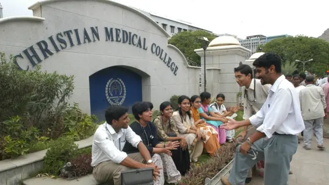 ভেলোরের এই প্রতিষ্ঠানে বহু বাংলাদেশি চিকি'সার জন্য আসেন