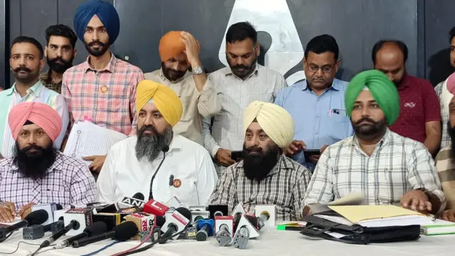 ਪਟਵਾਰੀ ਅਤੇ ਕਾਨੂੰਗੋਆਂ ਵੱਲੋਂ ਪ੍ਰੈੱਸ ਕਾਨਫਰੰਸ 