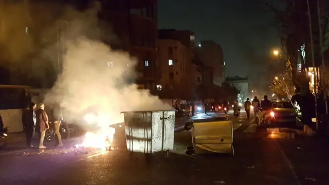 Iran, Teheran, unjuk rasa