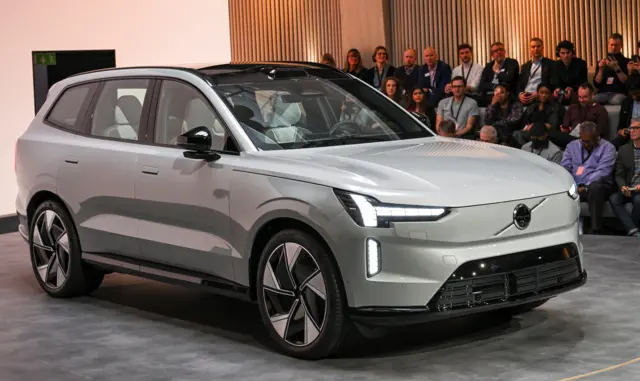 ولوو EX90 با قیمت پایه کمتر از ۸۰ هزار دلار به بازار عرضه شده است