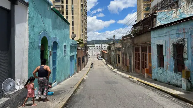 Vista del Palacio de Miraflores desde la parroquia Altagracia, en el centro de Caracas. 