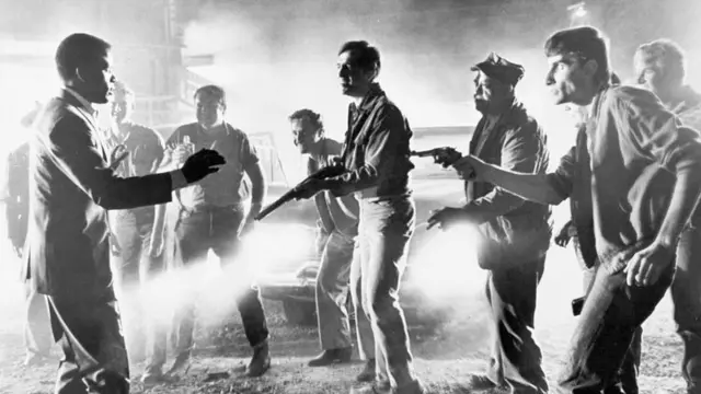 "Душной южной ночью"