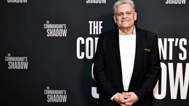 کای هوس همراه با پدرش در مستندی درباره داستان زندگی‌ خود حضور یافت 