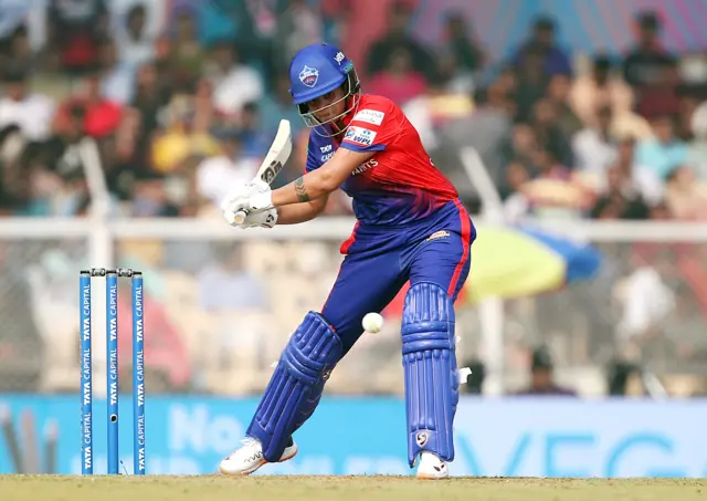 મહિલા ક્રિકેટરની તસવીર