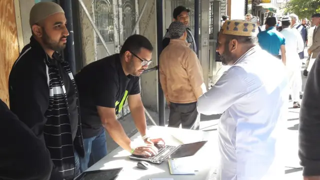 न्यूयॉर्क में वोटरों का रजिस्ट्रेशन