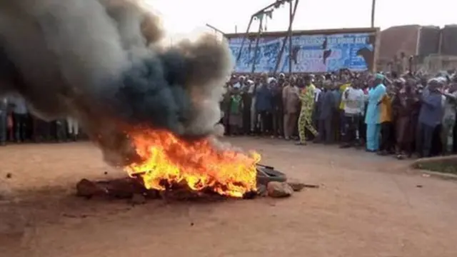 Awọn adigunjale ti wọn dana sun