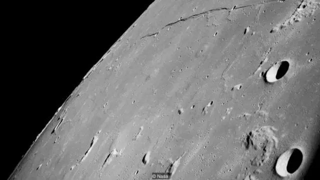 Kru Apollo 8 adalah manusia-manusia pertama yang melihat sisi terjauh dari Bulan