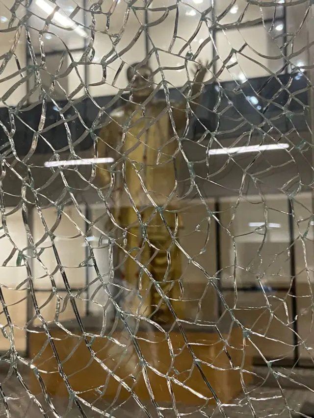 టీడీపీ కార్యాలయంపై దాడి