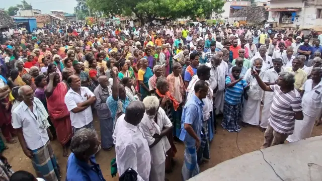 மத்திய சுரங்கத்துறையின் அறிவிப்புக்கு எதிராக மதுரையில் முப்பதுக்கும் மேற்பட்ட கிராம சபைகளில் தீர்மானம் நிறைவேற்றப்பட்டது