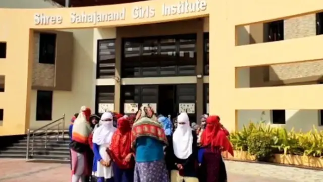 યુવતીની તસવીર