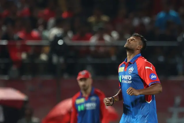 CSK vs DC, பிரெவிஸ், சாம்சன்