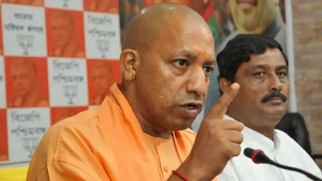 উত্তর পদেশের মূখ্যমন্ত্রী যোগী আদিত্যনাথ। তিনি কজন তাবলিগ সদস্যকে লক্ষ্য করে বলেন, "এরা মানবতার শত্রু