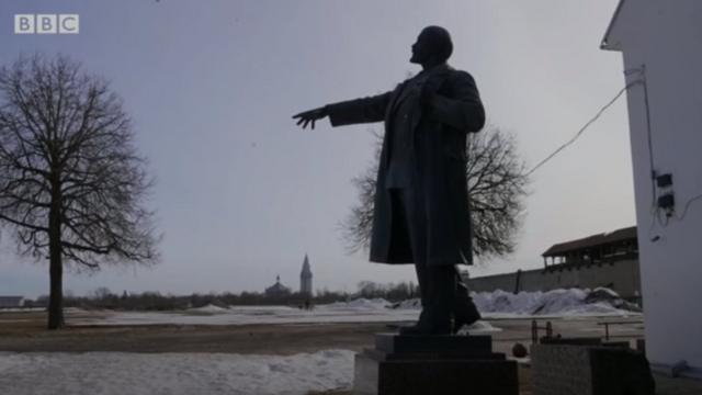 ضخم لمؤسس الاتحاد السوفيتي السابق فلاديمير لينين