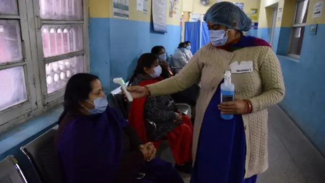 женщины врачи в индии