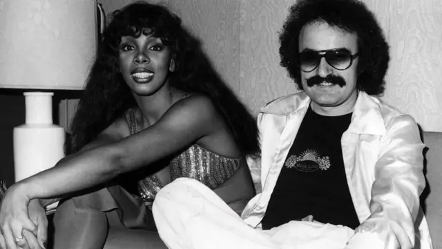 Saradnja Done Samer i autorsko-producentskog dua Đorđa Morodera (na slici levo) i Pita Belota iznedrila njene naveće hitove