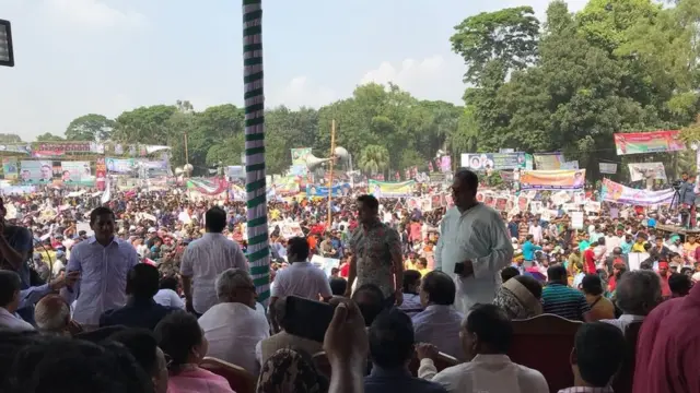 সোহরাওয়ার্দী উদ্যানে প্রায় এক বছর পর এই সমাবেশ অনুষ্ঠিত হলো।