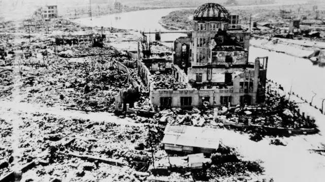 હિરોશીમા અને નાગાસાકી પર પરમાણુ હુમલો