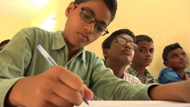విద్యార్థులు
