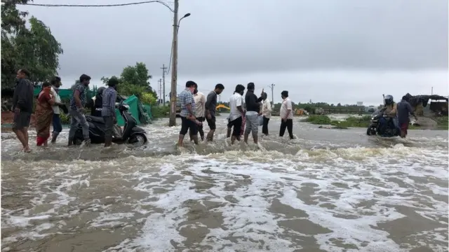 ఉప్పల్ చెరువు నీరు