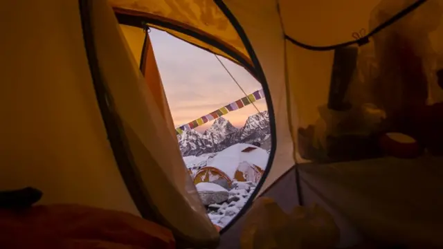 ایورسٹ ڈائری