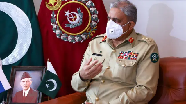 सेना प्रमुख जनरल बाजवा