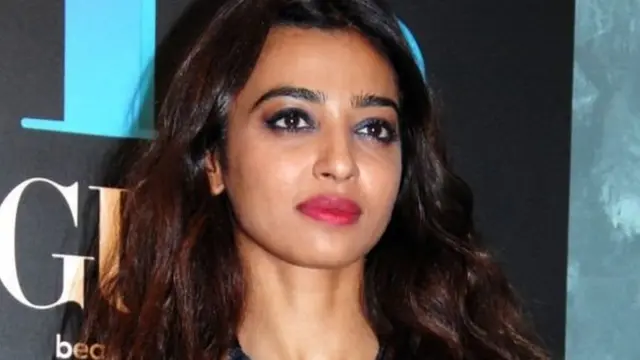 राधिका आपटे