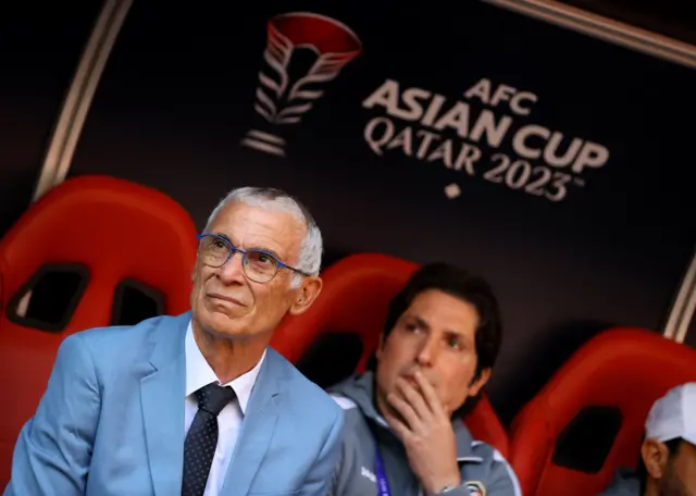 مدرب المنتخب السوري لكرة القدم، الأرجنتيني هكتور كوبر