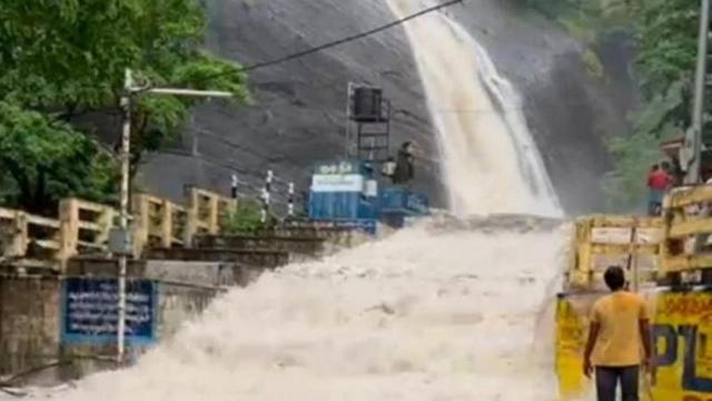 கோடையில் அதீத மழை ஏன்?