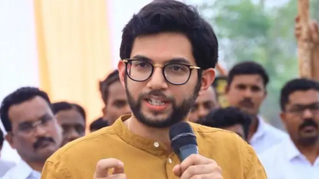 आदित्य ठाकरे 