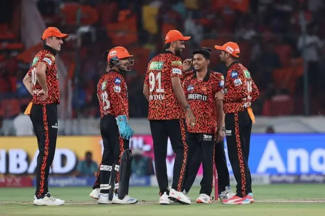 ఐపీఎల్, క్రికెట్, దిల్లీ, కోల్‌కతా, లఖ్‌నవూ, చెన్నై, అహ్మదాబాద్, హైదరాబాద్, ముంబయి 