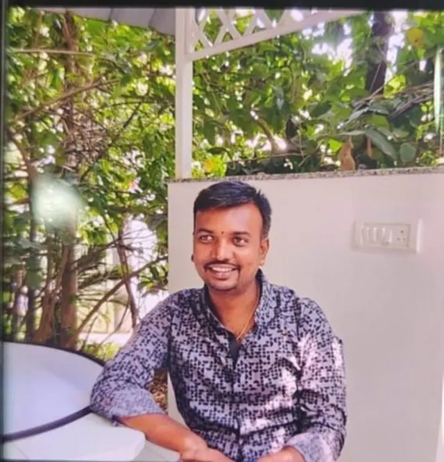 నల్లపేట ఆదిశేషయ్య రవితేజ (హిందూపూర్