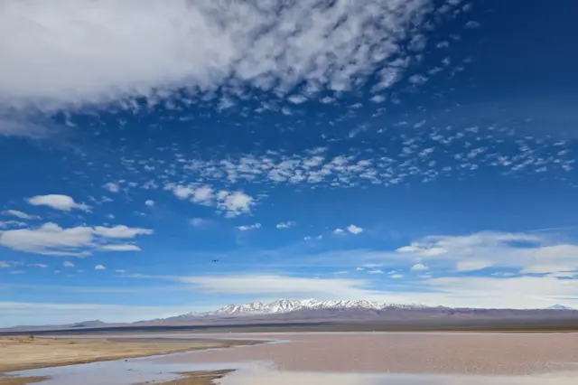 Paisagem do Pampa del Leoncito antes do incidente
