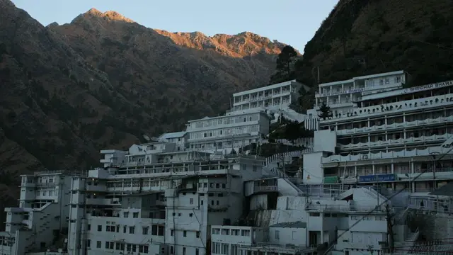वैष्णो देवी मंदिर