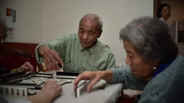 Dadkaa ugu badan ee Shiinaha way duqoobeen