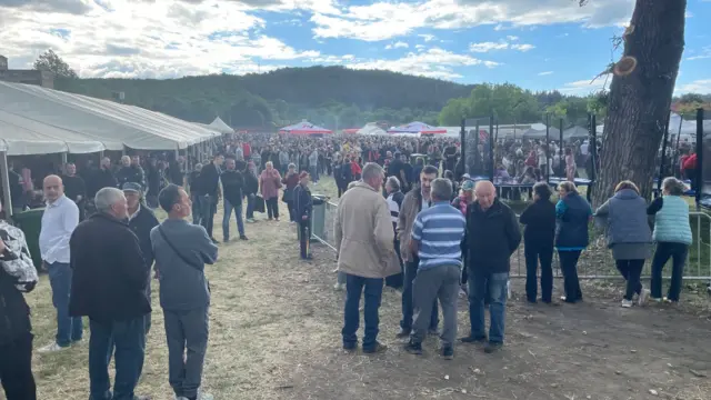 Doček Aleksandra Vučića u Grljanu, selu nadomak Zaječara