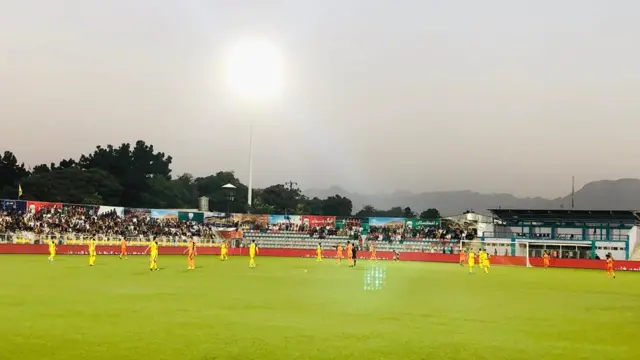 همبستگی دختران افغان با دختر آبی