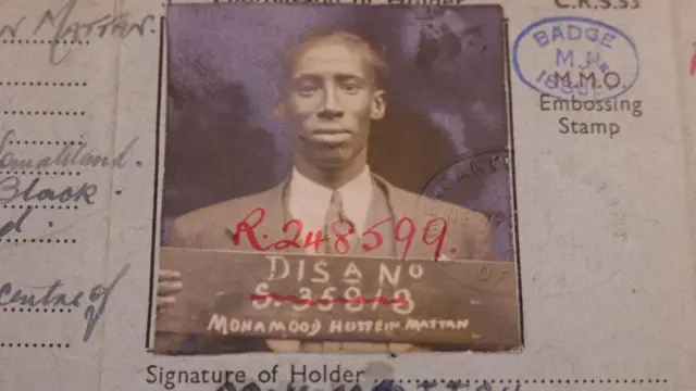 మహమూద్ మట్టన్ సోమాలి నుంచి వలస వచ్చారు. రెండో ప్రపంచ యుద్ధం తర్వాత యూకేలో స్థిరపడ్డారు