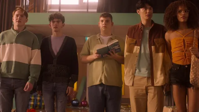 El grupo de amigos en la serie Heartstopper. 