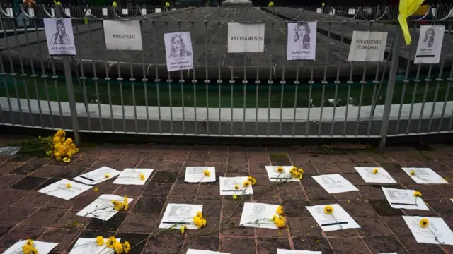 Carteles en una protesta de "Ni una menos".